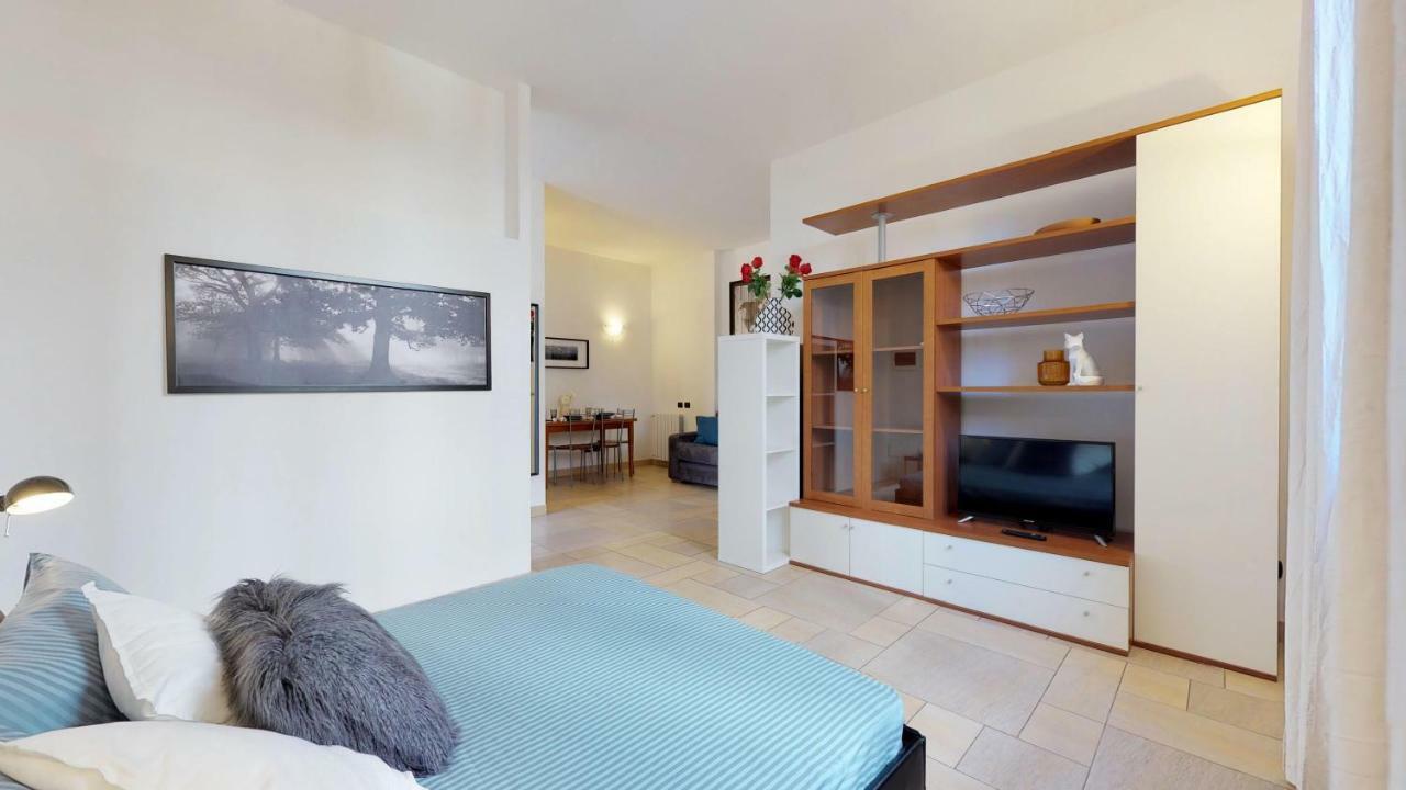 Apartment With Private Garden Near San Siro Stadium Milano Esterno foto