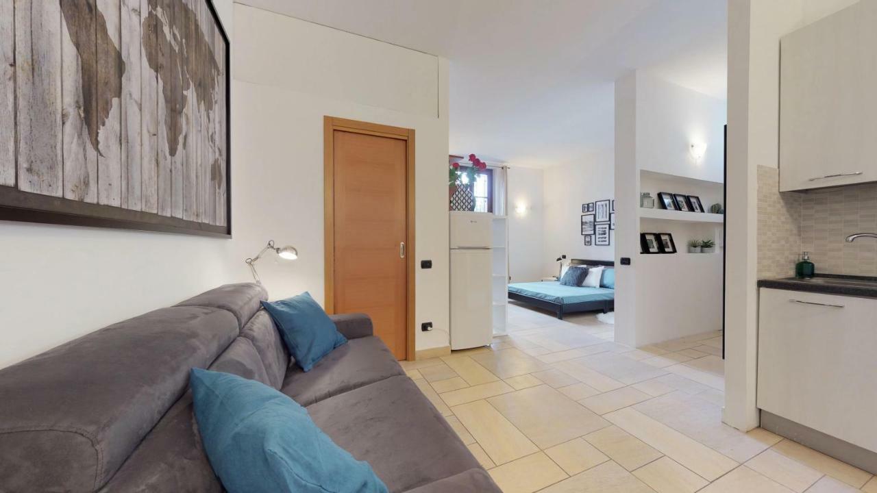 Apartment With Private Garden Near San Siro Stadium Milano Esterno foto