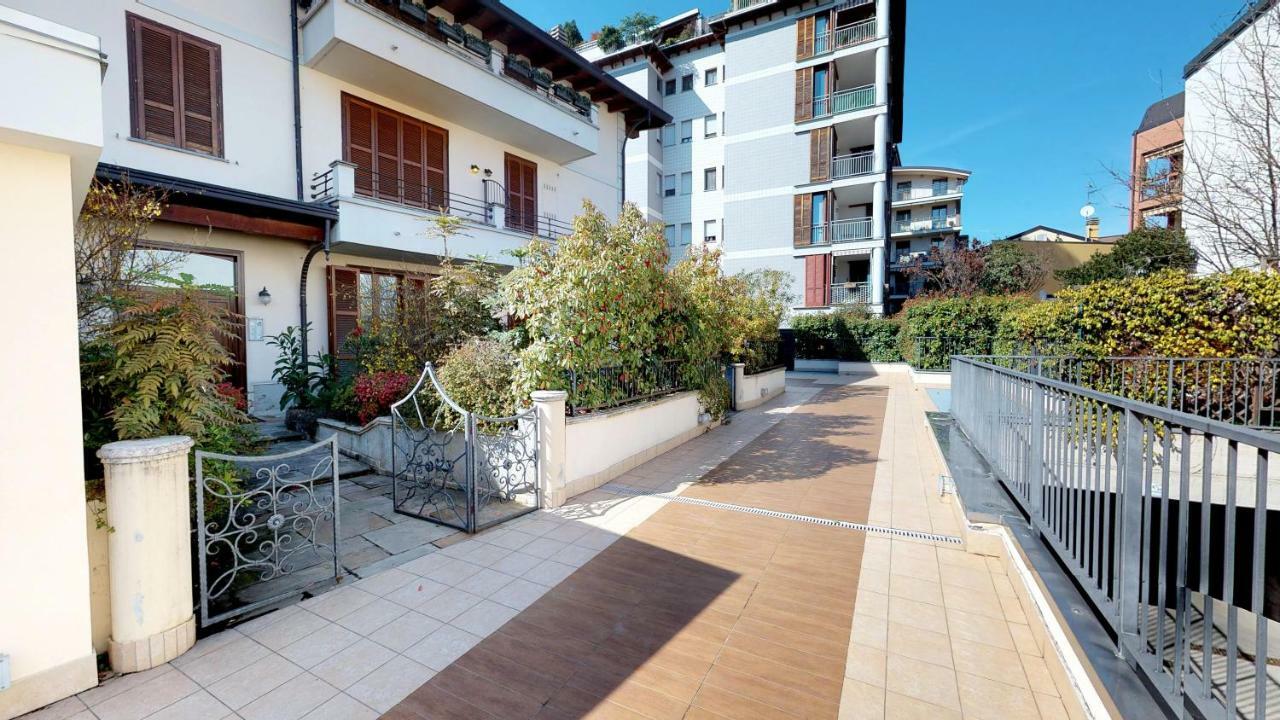 Apartment With Private Garden Near San Siro Stadium Milano Esterno foto